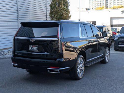 2024 Cadillac Escalade ESV Premium Luxury