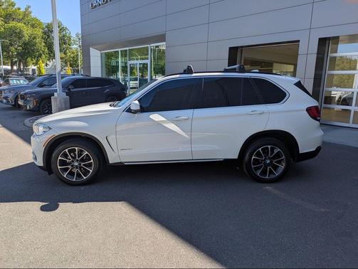 Alpine White 2016 BMW X5 xDrive35d