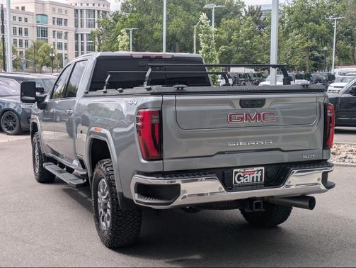 Sterling Metallic 2024 GMC Sierra 2500 SLT