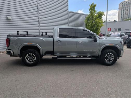 Sterling Metallic 2024 GMC Sierra 2500 SLT