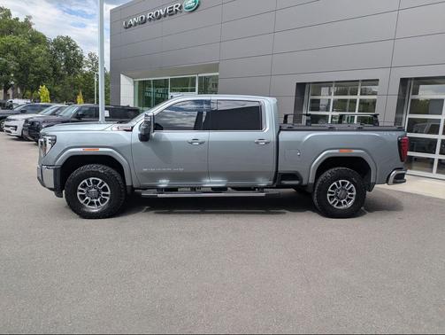 Sterling Metallic 2024 GMC Sierra 2500 SLT
