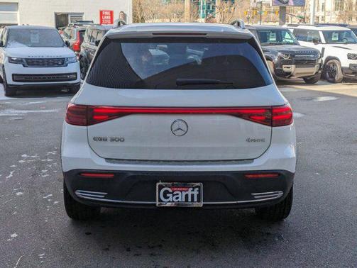 2025 Mercedes-Benz EQB 300 4MATIC