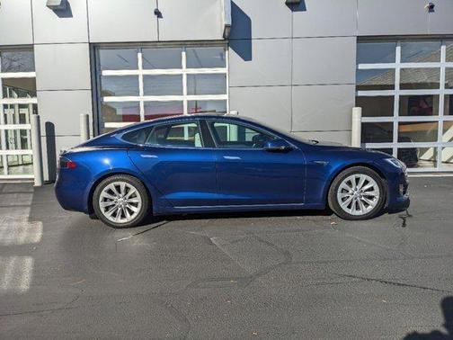 Photo 2 of 23 of 2017 Tesla Model S 100D