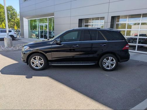 Black 2015 Mercedes-Benz M-Class 4MATIC