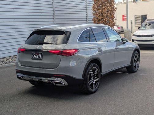 2026 Mercedes-Benz GLC 300 4MATIC