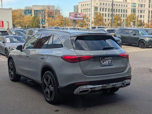 2026 Mercedes-Benz GLC 300 4MATIC