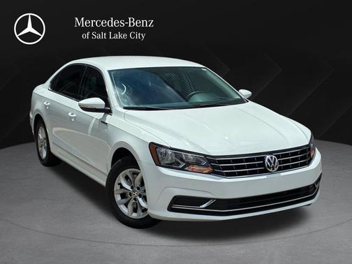 Pure White 2017 Volkswagen Passat 1.8T S