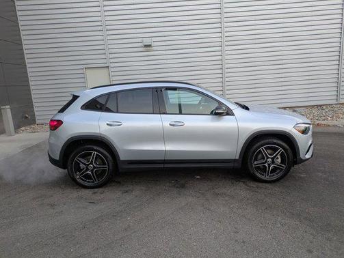 Cirrus Silver Metallic 2026 Mercedes-Benz GLA 250 4MATIC