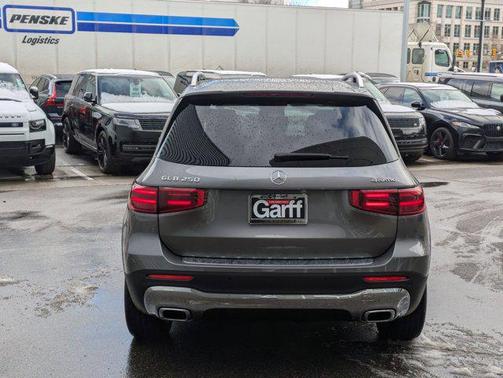 2025 Mercedes-Benz GLB 250 4MATIC