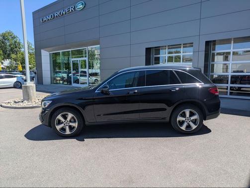Black 2021 Mercedes-Benz GLC 300 4MATIC