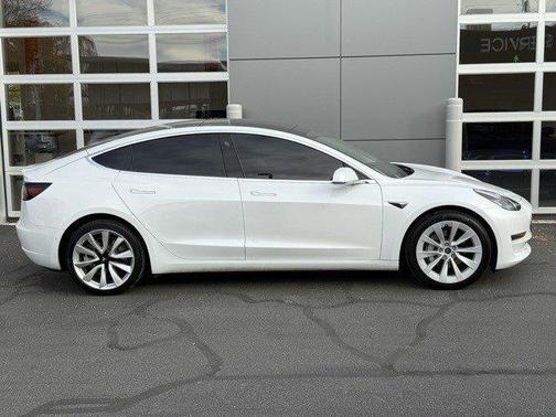 2020 Tesla Model 3 Performance