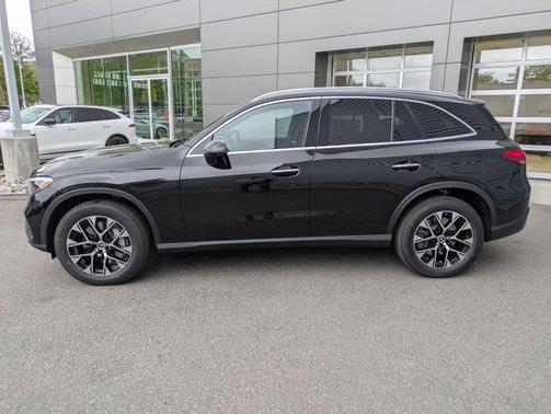 Black 2026 Mercedes-Benz GLC 350e Base
