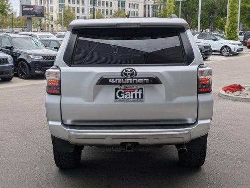 Classic Silver Metallic 2018 Toyota 4Runner TRD Off Road Premium
