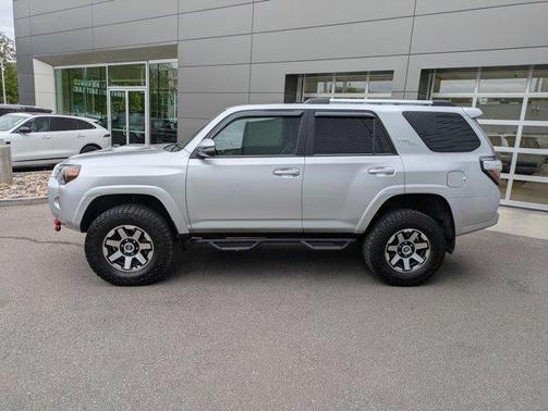 Classic Silver Metallic 2018 Toyota 4Runner TRD Off Road Premium