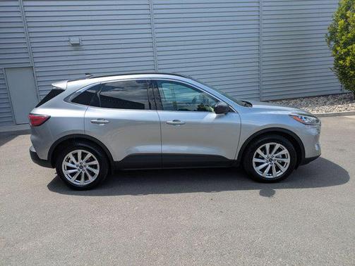 2021 Ford Escape Titanium