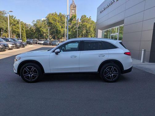 2026 Mercedes-Benz GLC 300 4MATIC