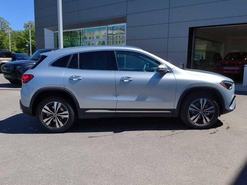 2025 Mercedes-Benz GLA 250 4MATIC