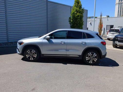 2025 Mercedes-Benz GLA 250 4MATIC