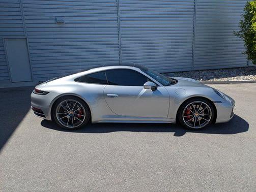 2024 Porsche 911 Carrera 4S