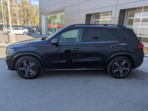 Black 2026 Mercedes-Benz GLE 450 4MATIC