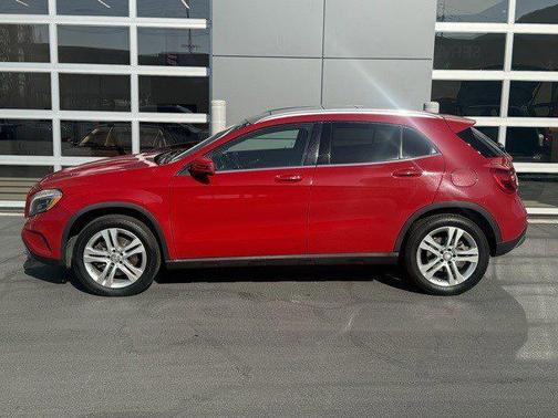 2016 Mercedes-Benz GLA-Class 4MATIC