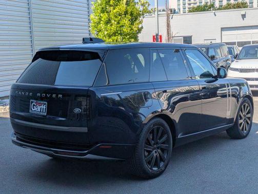 2023 Land Rover Range Rover P400 SE