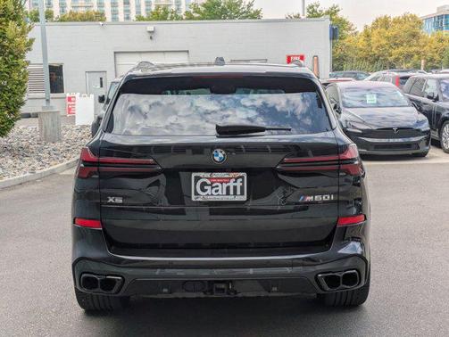 2024 BMW X5 M60i