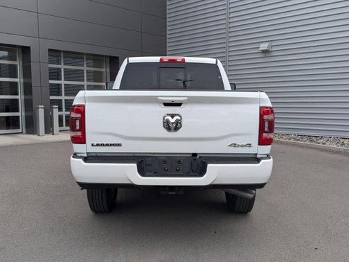 2024 RAM 2500 Laramie Crew Cab 4x4 6'4' Box