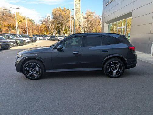 2026 Mercedes-Benz GLC 300 4MATIC