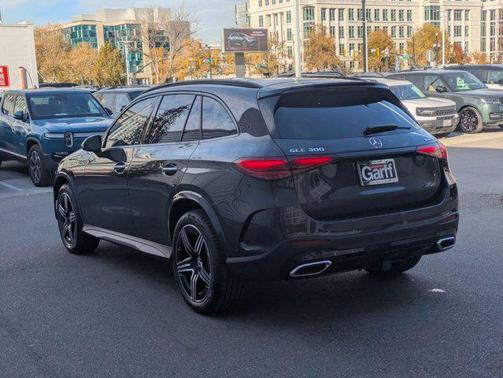2026 Mercedes-Benz GLC 300 4MATIC