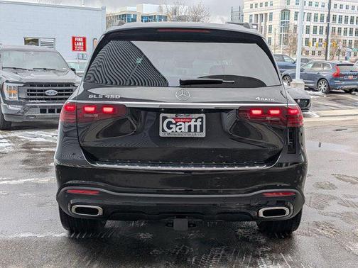 Obsidian Black Metallic 2026 Mercedes-Benz GLS 450 4MATIC