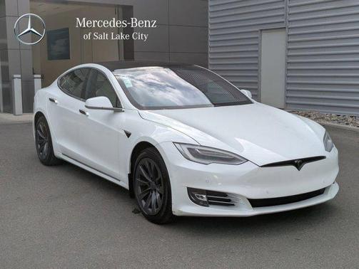 2020 Tesla Model S 4dr Car