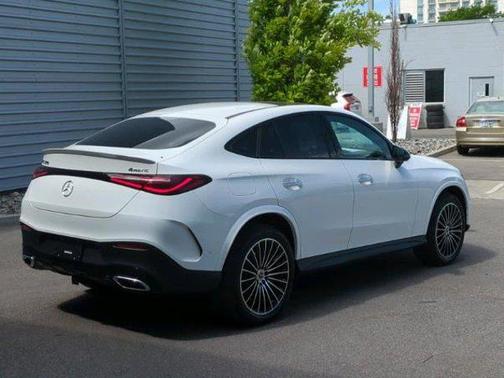 2025 Mercedes-Benz GLC 300 4MATIC Coupe