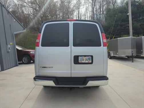 2023 Chevrolet Express 3500 RWD 3500 Regular Wheelbase LS
