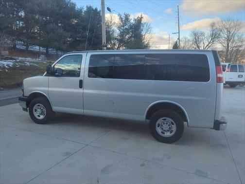 2023 Chevrolet Express 3500 RWD 3500 Regular Wheelbase LS