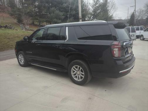 2023 Chevrolet Suburban LS