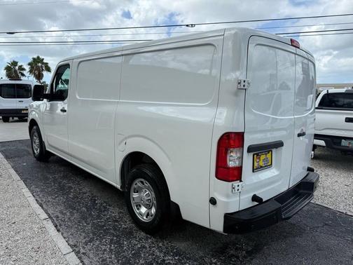 2021 Nissan NV Cargo NV2500 HD SV V6