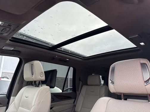 2023 Cadillac Escalade Sport Platinum