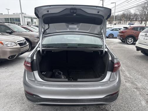 2023 Volkswagen Jetta 1.5T SE