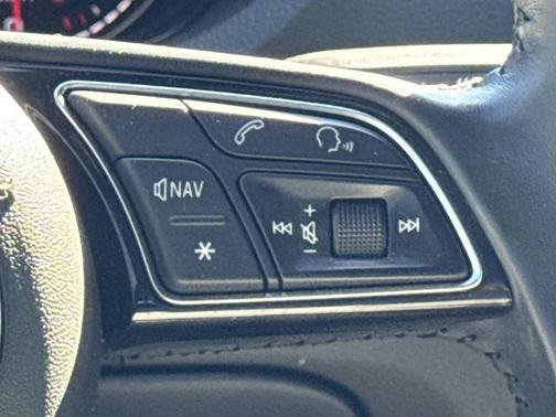 Florett Silver Metallic 2019 Audi A3 2.0T Premium