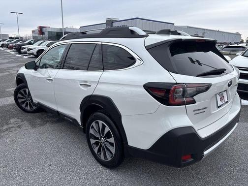 2023 Subaru Outback Touring XT
