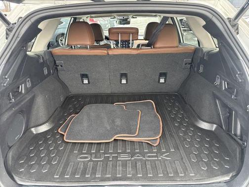 2023 Subaru Outback Touring XT