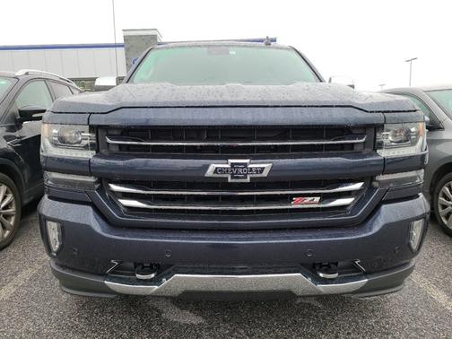 Photo 2 of 34 of 2018 Chevrolet Silverado 1500 2LZ