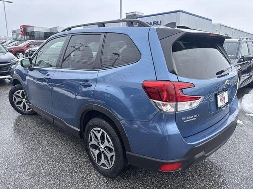 2024 Subaru Forester Premium