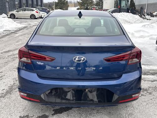 2019 Hyundai ELANTRA SEL
