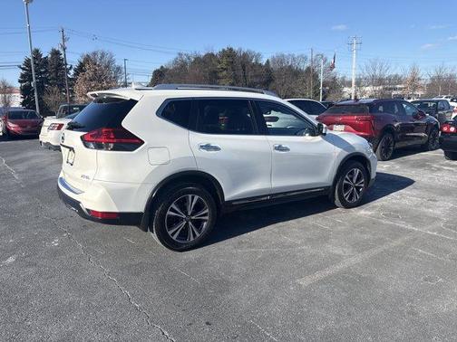 2017 Nissan Rogue SL