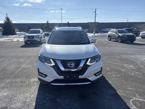 2017 Nissan Rogue SL