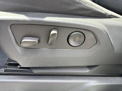White Frost Tri-Coat 2023 GMC Sierra 1500 Elevation