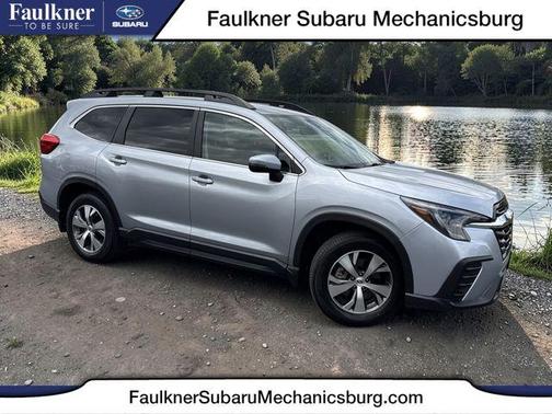 Ice Silver Metallic 2023 Subaru Ascent Premium 8-Passenger