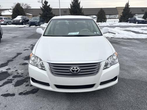 2010 Toyota Avalon XLS